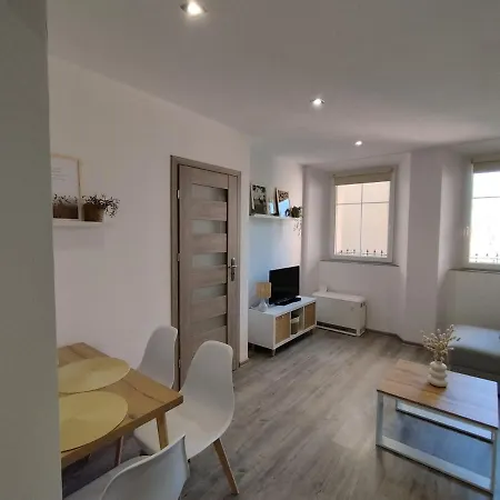 Apartament Na Majowce Jelenia Gora Exterior photo